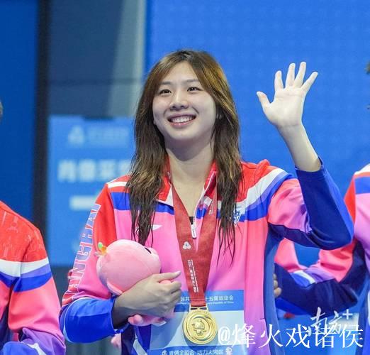 上海队唐钱婷夺得全运会女子100米蛙泳冠军